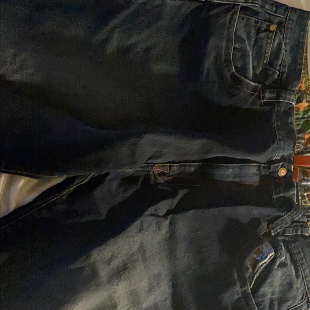 Five pointz means jeans